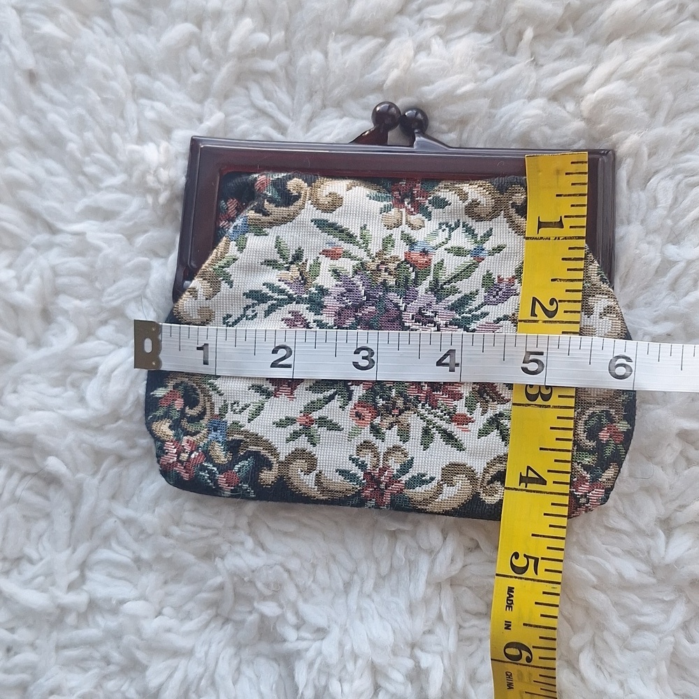 Vintage Tapestry Clutch Coin Purse with Lucite Closure 60s Floral Victorian - Picture 5 of 7